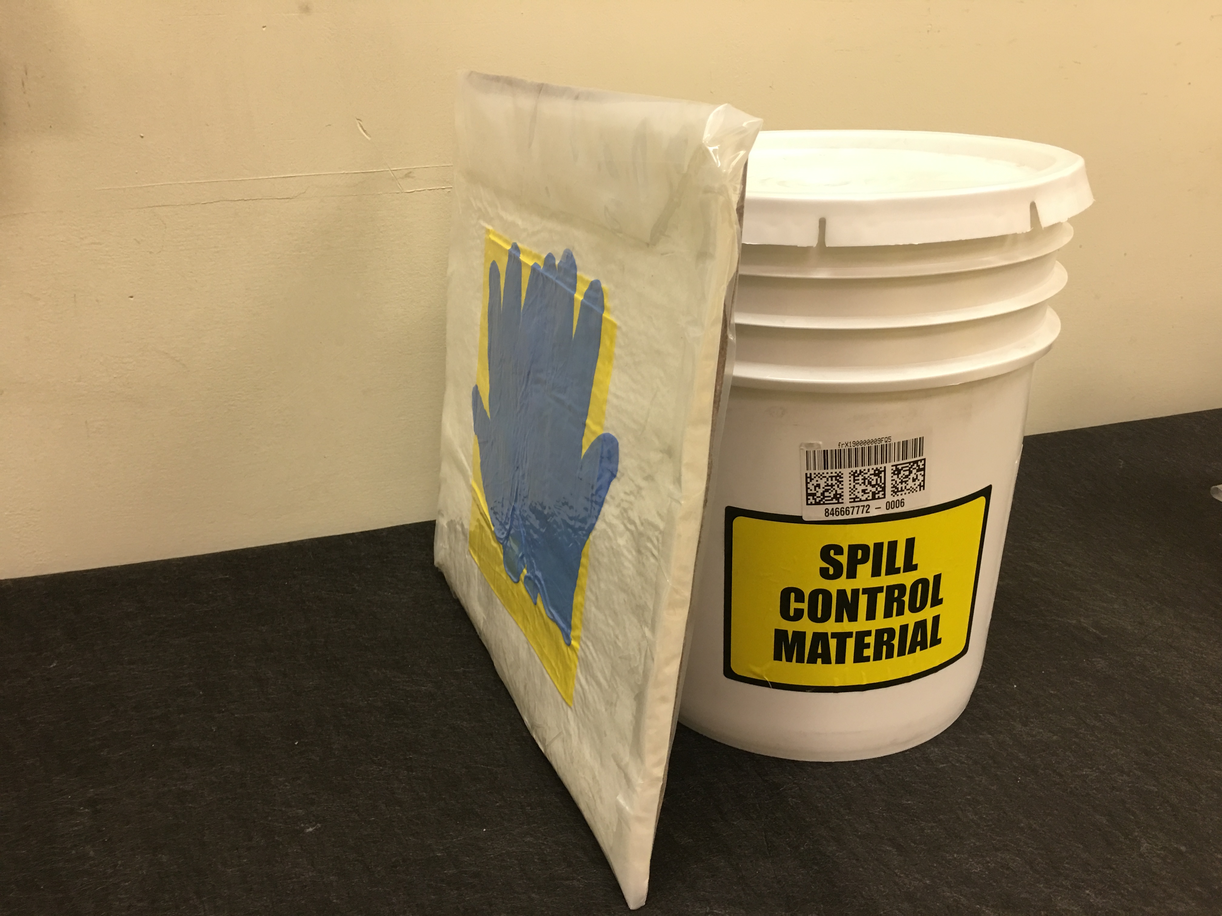 Oil/Fuel Spill Kit Complete – 200L PVC carry bag – Enviro-Tech SA